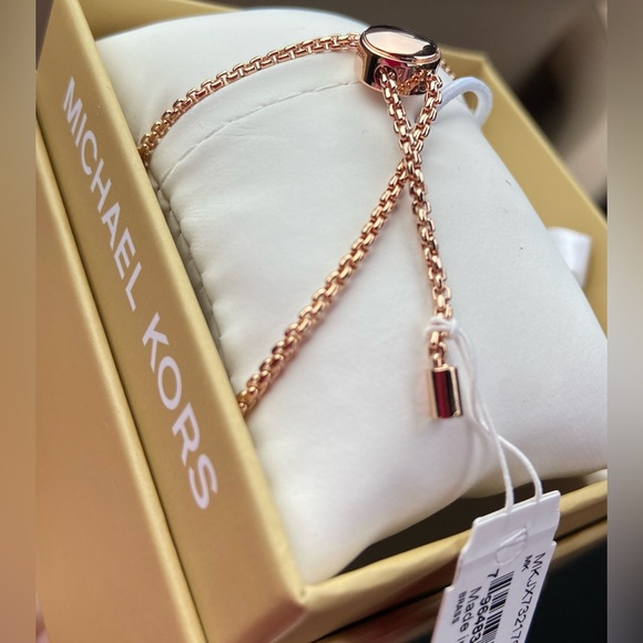 NWT! Michael Kors slider bracelet in rose gold. Pave MK logo with rhinestones - Picture 4 of 12